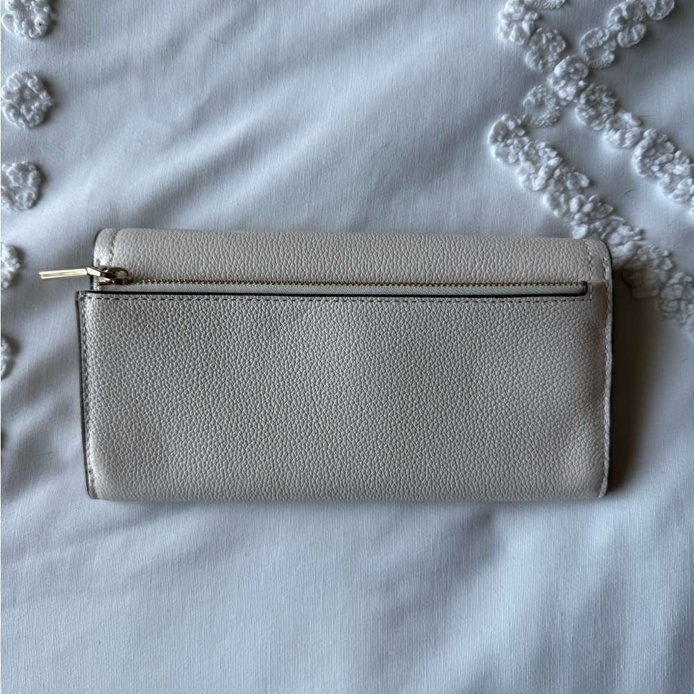 Kate Spade Ivory Wallet - Picture 5 of 7